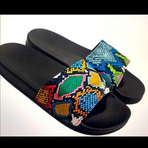 🌟 Nonslip Slides, Great Quality